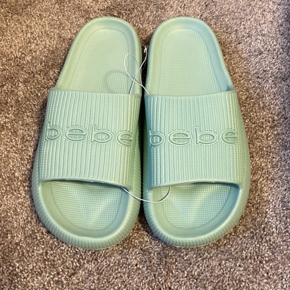 bebe Malga pool slide sandal with bebe logo for casual look - Picture 5 of 10
